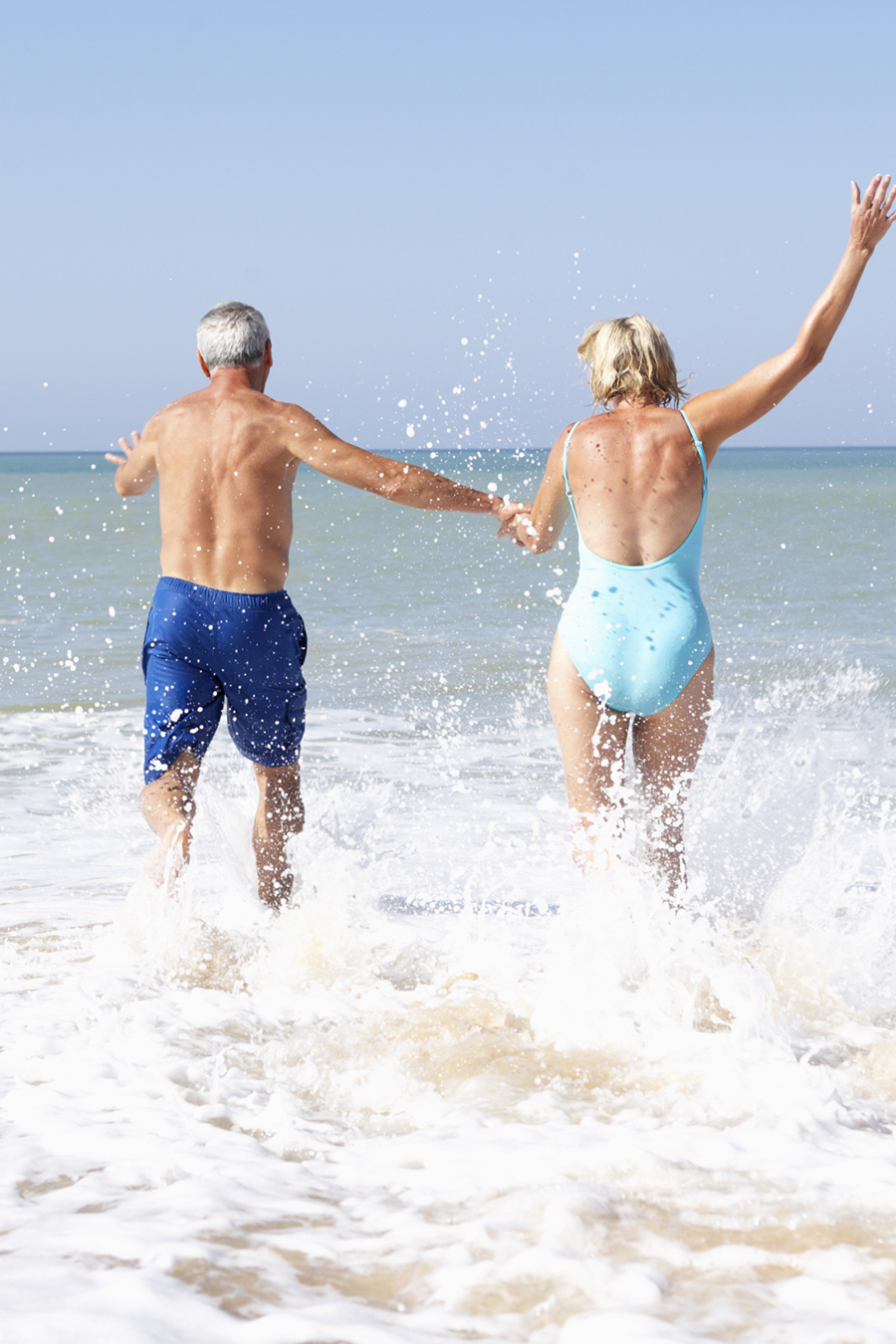 seniors travelling