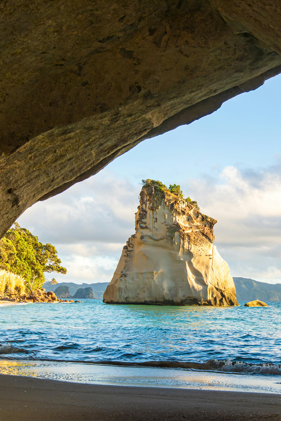 new zealand cathedral cove